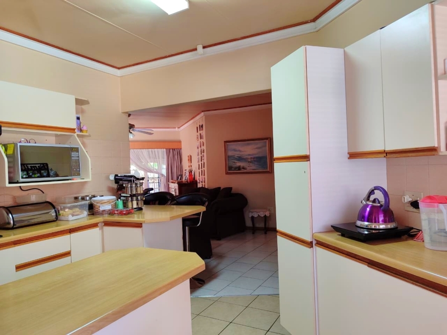 3 Bedroom Property for Sale in Wilkoppies North West